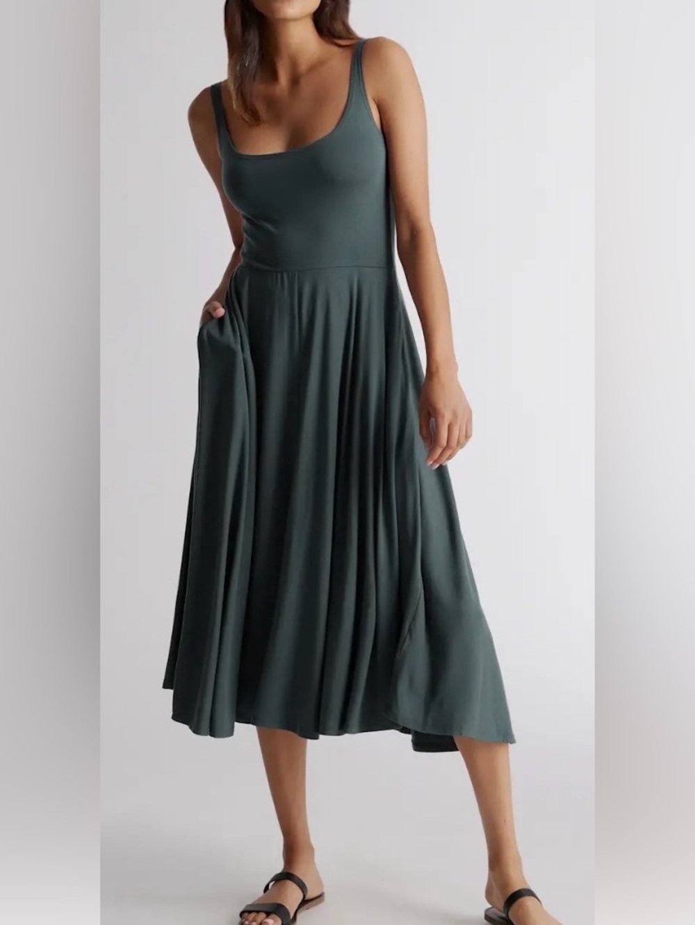 Quince Tencel Scoop-Neck Sleeveless Midi Dress in Deep Green. Medium